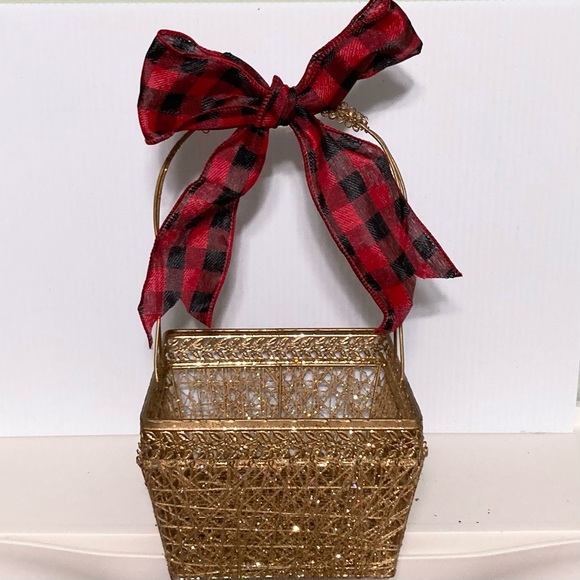 GOLD TONE Sparkly Glitter Wire Rectangle Basket w Handle 12 x 7.5 x6.5 inches - Picture 2 of 15